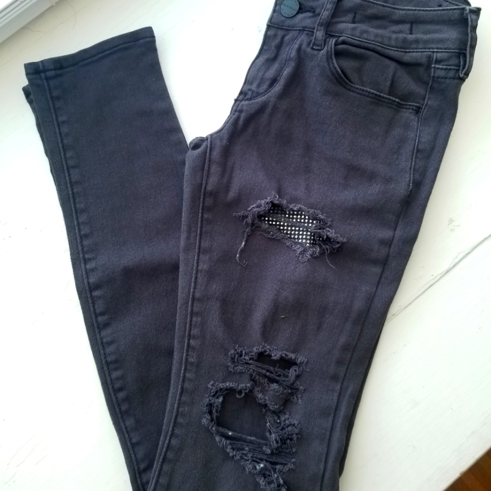 Bullhead Grey Distressed Legging Jeans 00